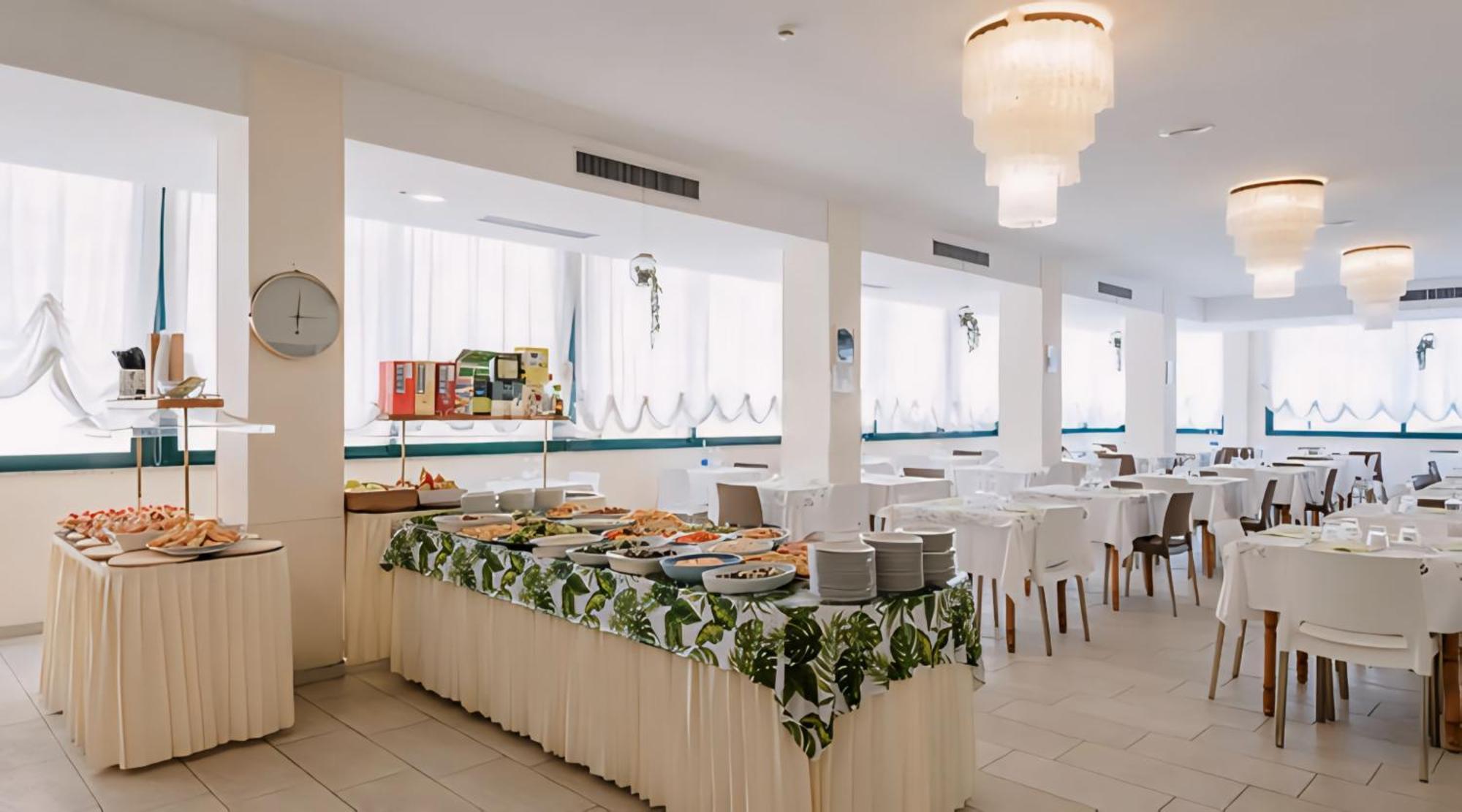 Hotel Baltic Мизано-Адриатико Экстерьер фото